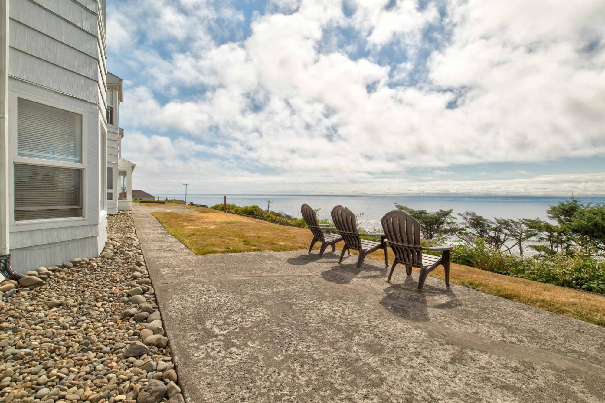 Ester Lee Oceanview Inn Lincoln City Exteriör bild
